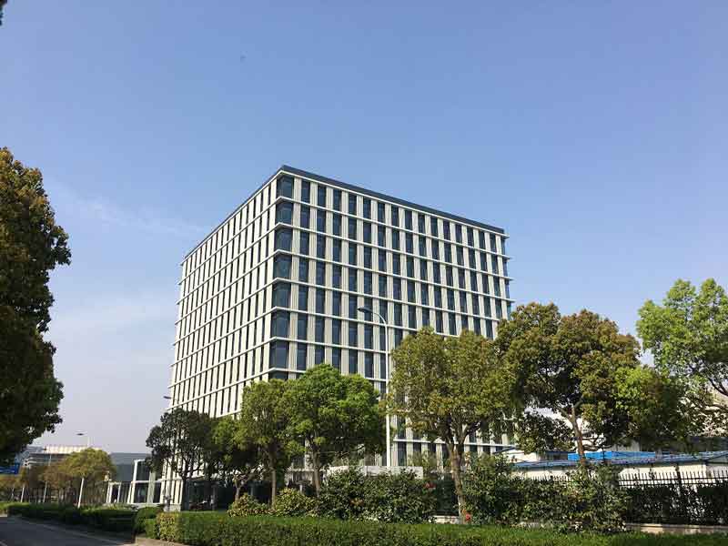 张润大厦外观